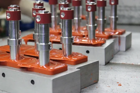 Cast molded polyurethane components